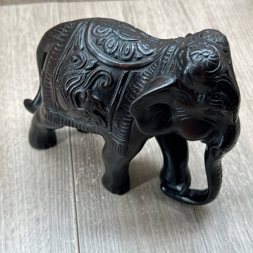 Blac Carved Elephant Figurine Statue Home Decor Lucky Charm Collectible - Picture 7 of 13